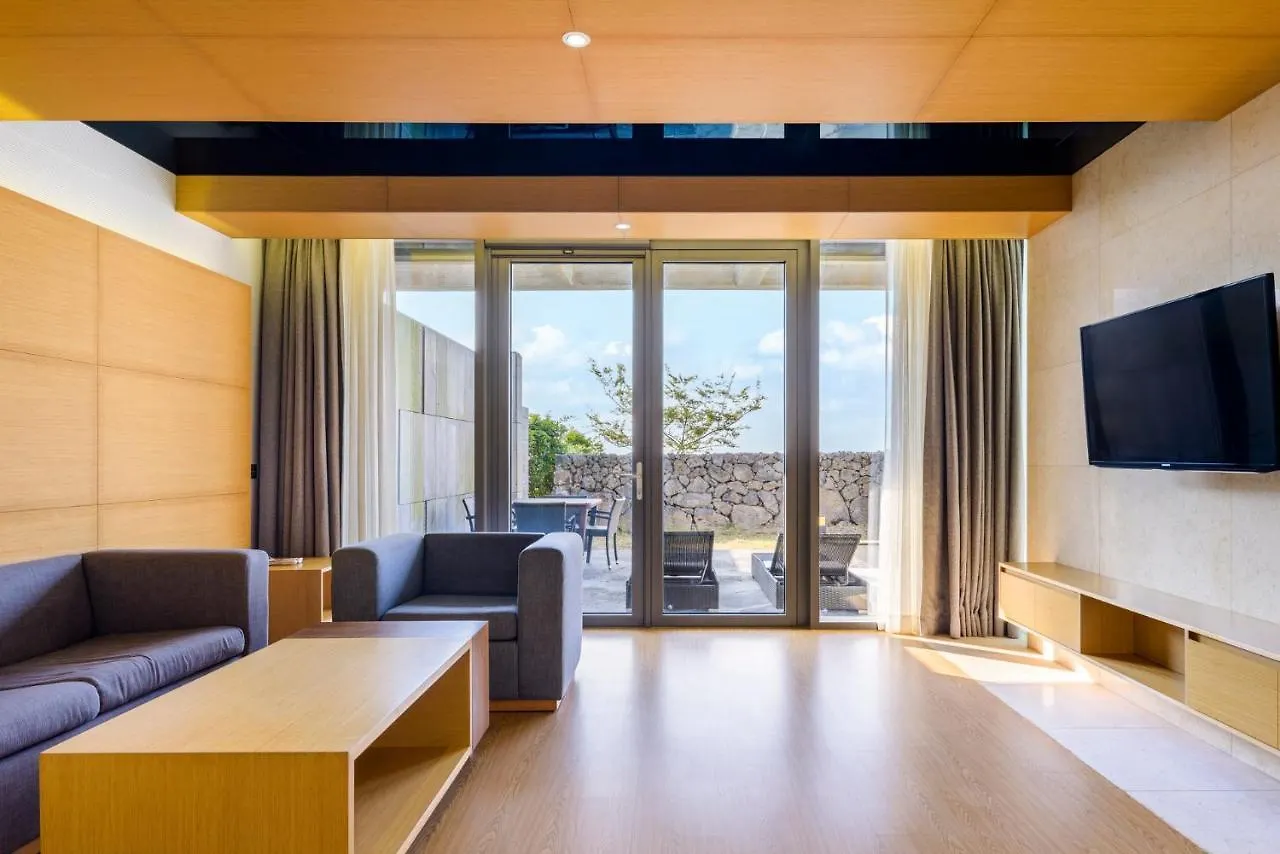 Stanford Hotel & Resort جيجو