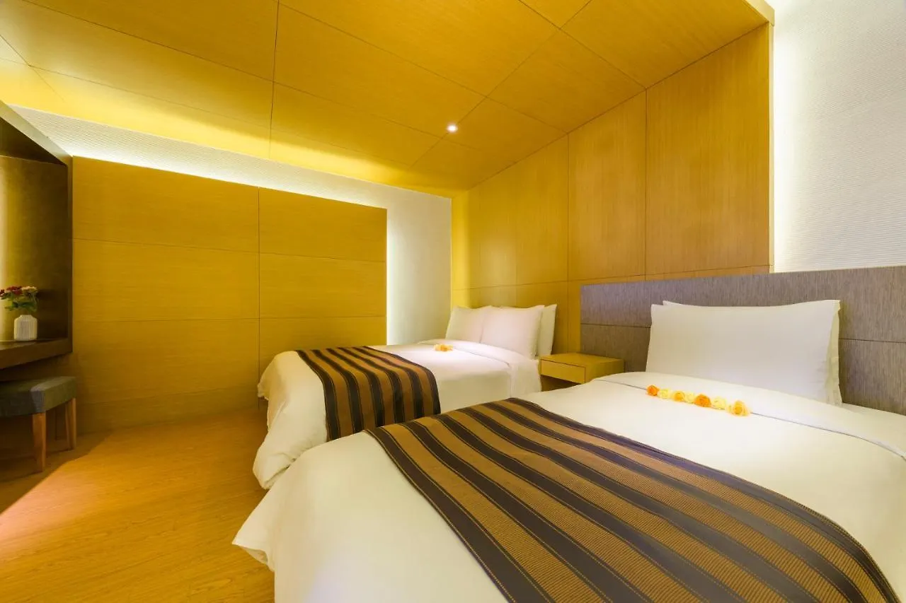 Stanford Hotel & Resort جيجو