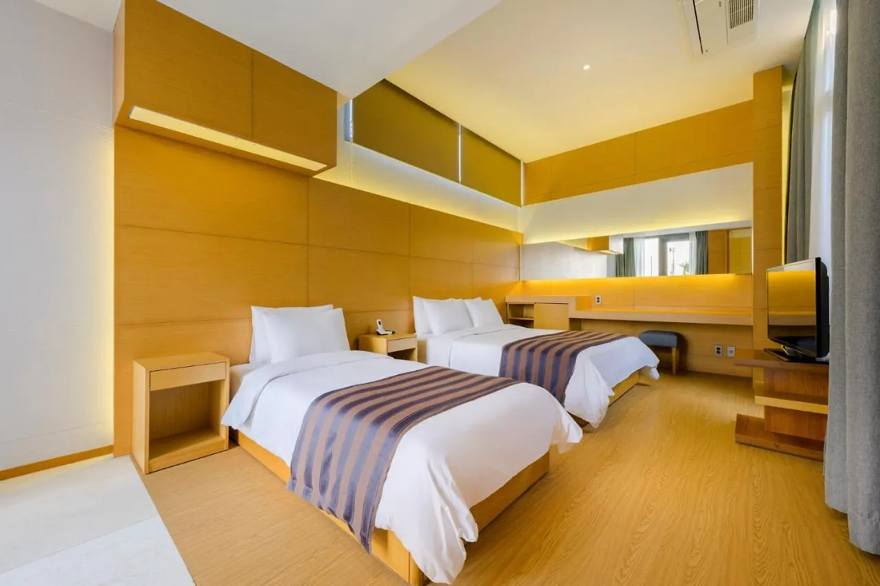 Stanford Hotel & Resort جيجو