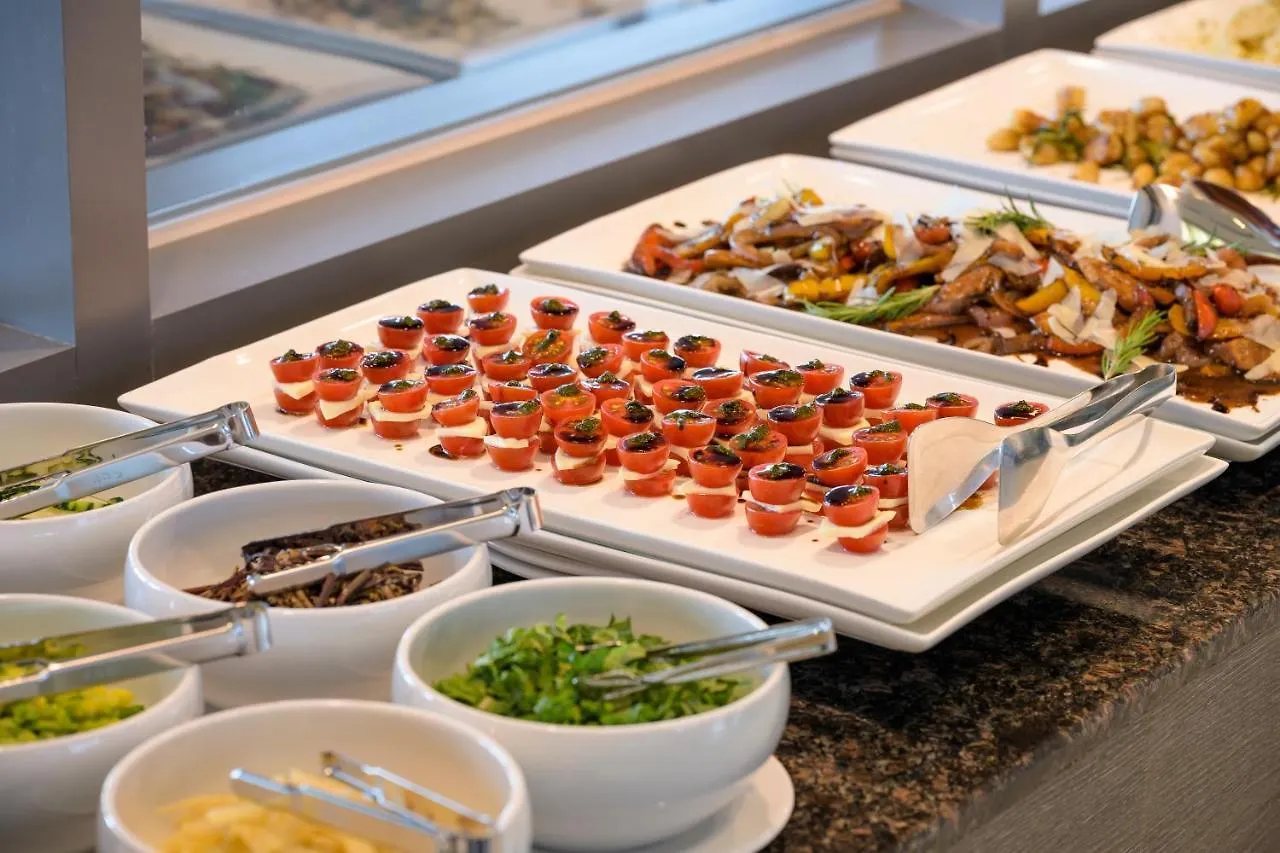 Stanford Hotel & Resort جيجو